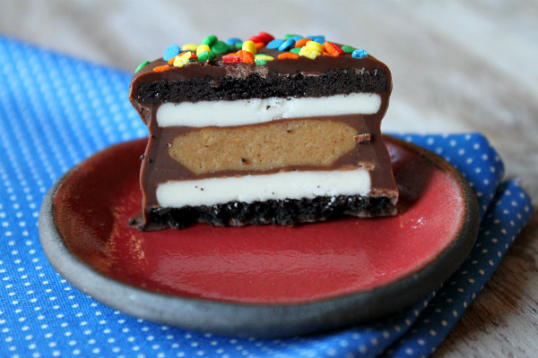 Your Go-To Party Dessert: Customizable Stuffed Oreo Recipe